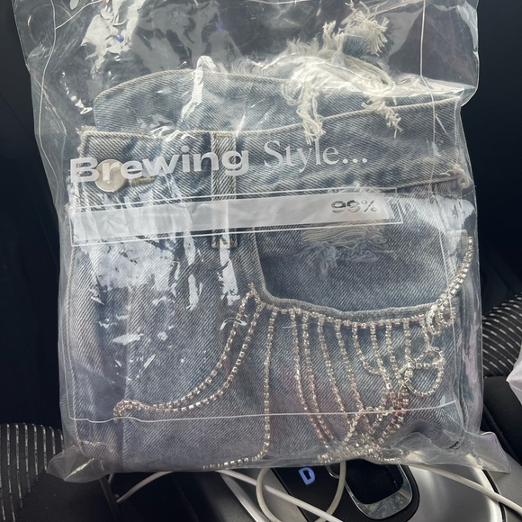 Women clothes - Picture 2 of 9